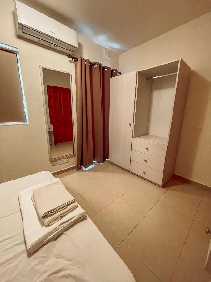 Stresa Court Apartments Saint Julian's 외부 사진