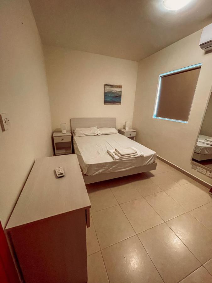 Stresa Court Apartments Saint Julian's 외부 사진