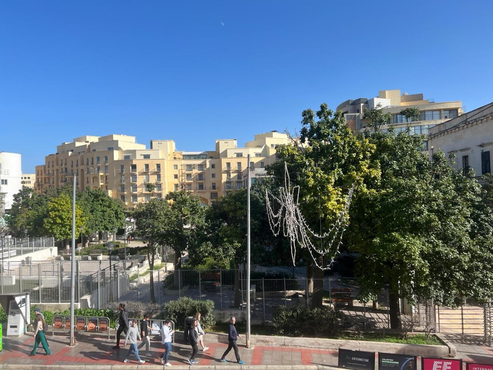 Stresa Court Apartments Saint Julian's 외부 사진